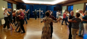 Tanzschule, Tanzen, Tanzkurs, Tanzabend, Tanz, Standard, Latein, Rock´n´Roll, Leonberg, Stuttgart, Böblingen, Sindelfingen, Gerlingen Tanzkurs